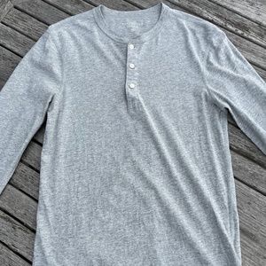 J. Crew Men's Long-sleeve Henley shirt, 100% Cotton, Light gray, XS.